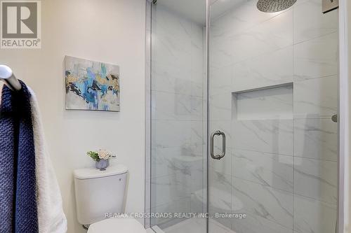 32 - 15 Brimwood Boulevard, Toronto, ON - Indoor Photo Showing Bathroom