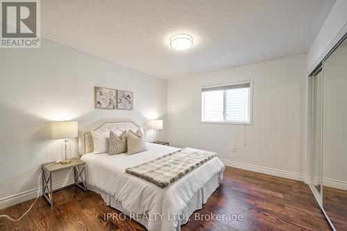 1638 Coldstream Drive, Oshawa, ON - Indoor Photo Showing Bedroom