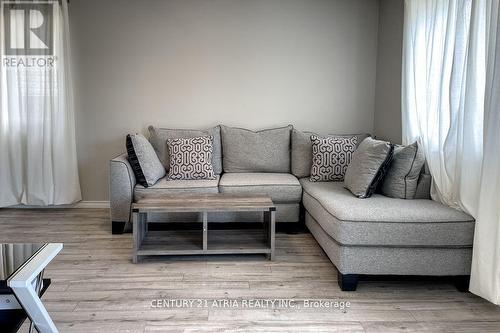 236 Dunsmore Lane, Barrie, ON - Indoor Photo Showing Living Room