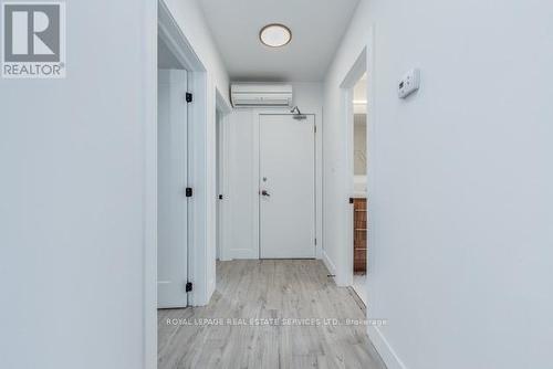 1St Fl - 18 Long Branch Avenue, Toronto, ON - Indoor Photo Showing Other Room