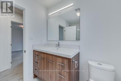 1St Fl - 18 Long Branch Avenue, Toronto, ON - Indoor Photo Showing Bathroom