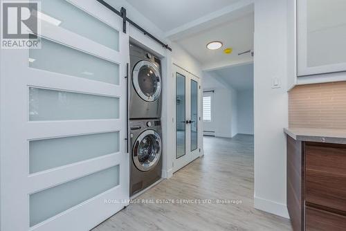 1St Fl - 18 Long Branch Avenue, Toronto, ON - Indoor Photo Showing Laundry Room