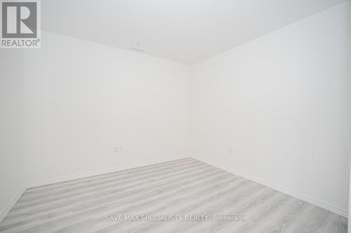 407 - 1098 Paisley Road, Guelph, ON - Indoor Photo Showing Other Room