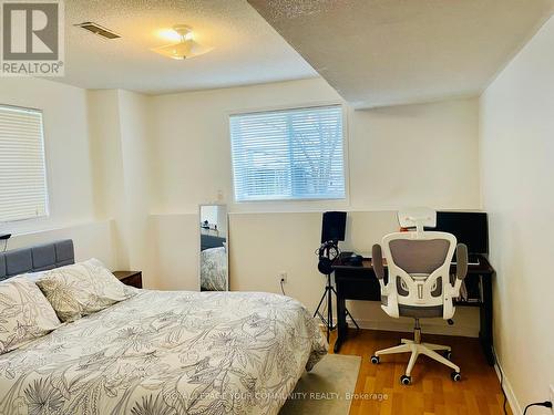 331 St. Vincent Street, Barrie, ON - Indoor Photo Showing Bedroom