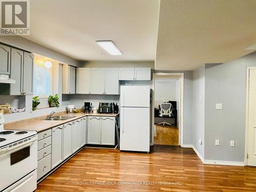 331 St. Vincent Street, Barrie, ON - Indoor Photo Showing Kitchen With Double Sink