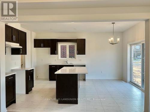 (Main) - 109 Acacia Road, Pelham, ON - Indoor Photo Showing Kitchen