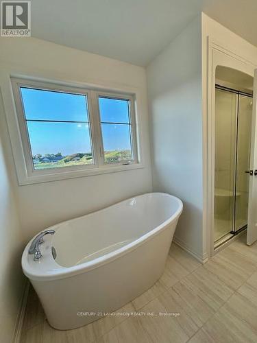 (Main) - 109 Acacia Road, Pelham, ON - Indoor Photo Showing Bathroom