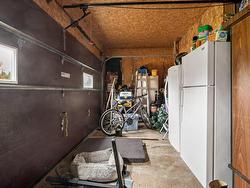 Garage - 