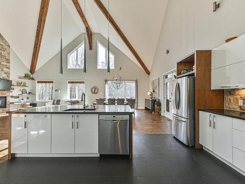 Cuisine - 1062 Ch. Du Village, Morin-Heights, QC - Indoor Photo Showing Kitchen With Upgraded Kitchen