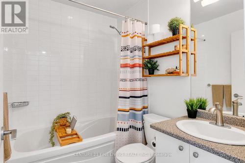 2 - 34 Boston Avenue, Toronto, ON - Indoor Photo Showing Bathroom