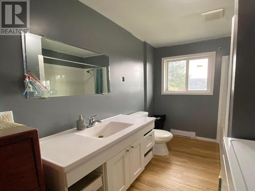 400 W 6Th Avenue, Prince Rupert, BC - Indoor Photo Showing Bathroom