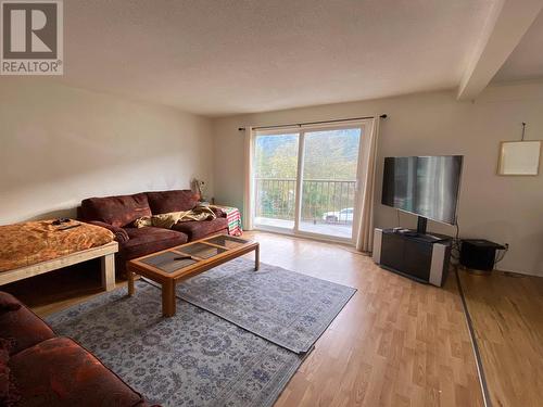 400 W 6Th Avenue, Prince Rupert, BC - Indoor Photo Showing Living Room