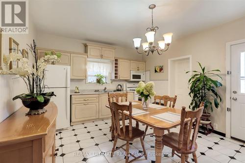 19 Grace Street, Toronto, ON - Indoor Photo Showing Dining Room