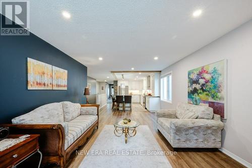 41 Jackson Court, Tillsonburg, ON - Indoor Photo Showing Living Room