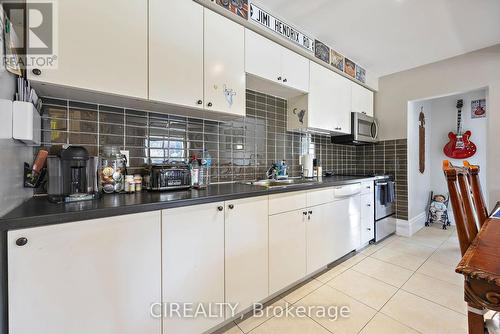 180 Morrison Avenue, Toronto, ON - Indoor Photo Showing Kitchen