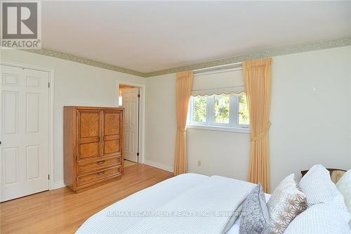 49 Nellida Crescent, Hamilton, ON - Indoor Photo Showing Bedroom