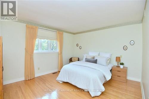 49 Nellida Crescent, Hamilton, ON - Indoor Photo Showing Bedroom