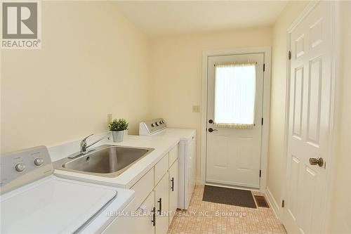 49 Nellida Crescent, Hamilton, ON - Indoor Photo Showing Laundry Room