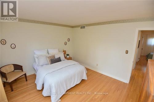 49 Nellida Crescent, Hamilton, ON - Indoor Photo Showing Bedroom