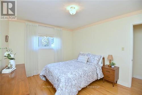 49 Nellida Crescent, Hamilton, ON - Indoor Photo Showing Bedroom