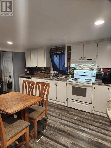 1224 1/2 Cumberland Street, Cornwall, ON - Indoor Photo Showing Kitchen With Double Sink