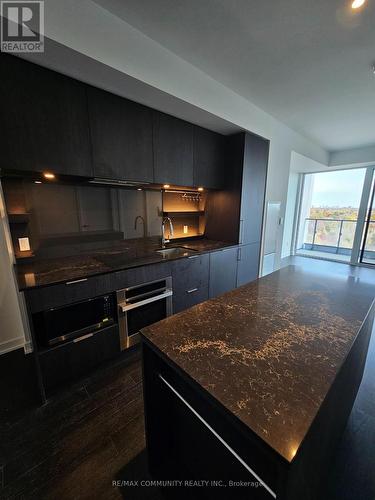 1218 - 28 Ann Street, Mississauga, ON - Indoor Photo Showing Kitchen