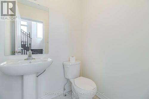 1 Armilia Place, Whitby, ON - Indoor Photo Showing Bathroom