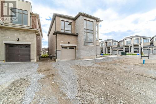 1 Armilia Place, Whitby, ON - Outdoor