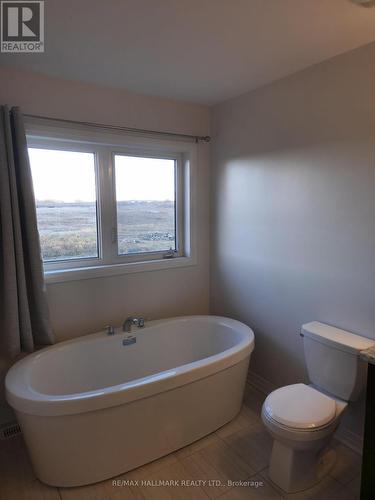 1339 Broderick Street, Innisfil, ON - Indoor Photo Showing Bathroom