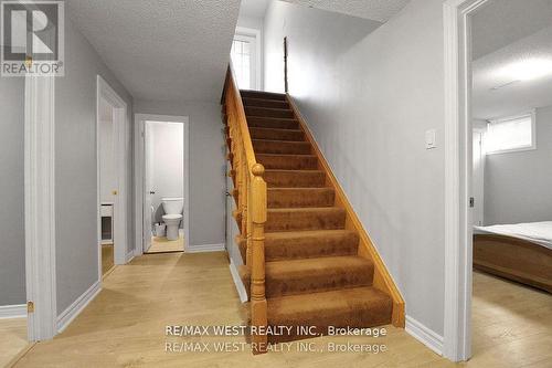 19 Radenhurst Crescent, Barrie, ON - Indoor Photo Showing Other Room