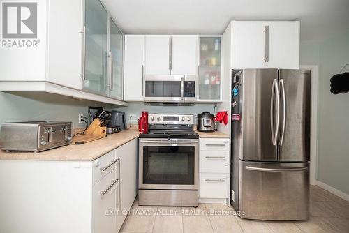 66 Rutherford Avenue, Deep River, ON - Indoor Photo Showing Kitchen With Stainless Steel Kitchen