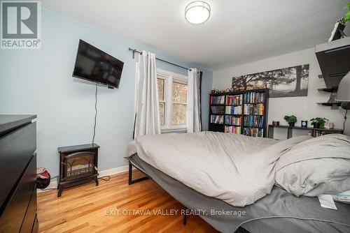 66 Rutherford Avenue, Deep River, ON - Indoor Photo Showing Bedroom