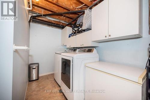 66 Rutherford Avenue, Deep River, ON - Indoor Photo Showing Laundry Room