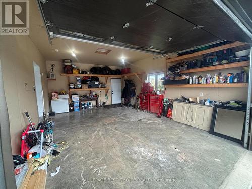 72 12Th Street, Armstrong (Earlton), ON - Indoor Photo Showing Garage