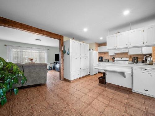 Vue d'ensemble - 3145 Place Richelieu, Shawinigan, QC - Indoor Photo Showing Kitchen