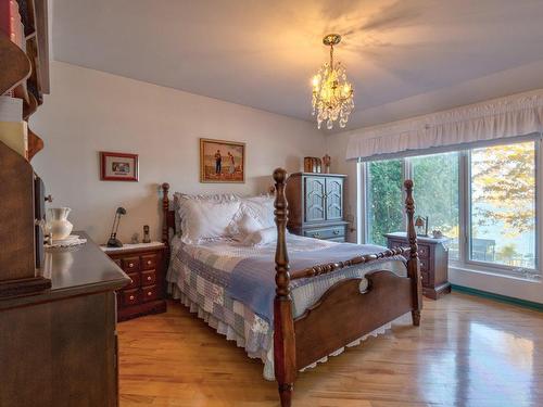 Master bedroom - 9490 Route Marie-Victorin, Contrecoeur, QC - Indoor Photo Showing Bedroom