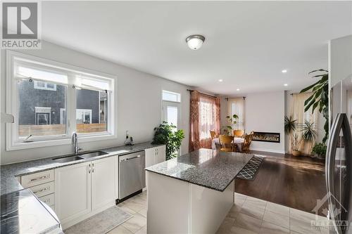 503 Ponthieu Circle, Ottawa, ON - Indoor Photo Showing Kitchen With Double Sink With Upgraded Kitchen