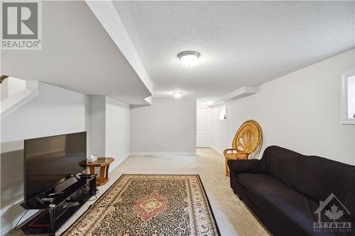 503 Ponthieu Circle, Ottawa, ON - Indoor