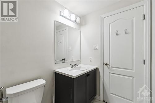 503 Ponthieu Circle, Ottawa, ON - Indoor Photo Showing Bathroom