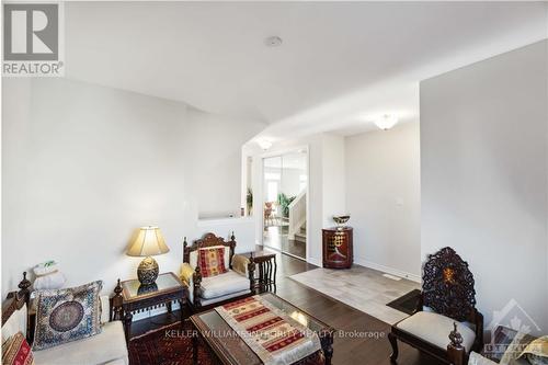 503 Ponthieu Circle, Ottawa, ON - Indoor Photo Showing Living Room