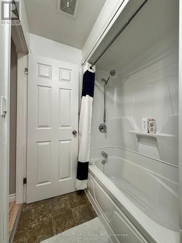 303 Spruce Street S, Timmins (Timmins South - East), ON - Indoor Photo Showing Bathroom