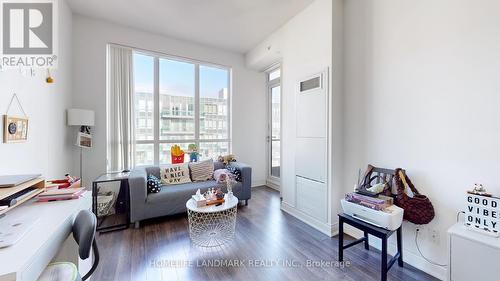 907 - 33 Clegg Road, Markham, ON - Indoor Photo Showing Living Room