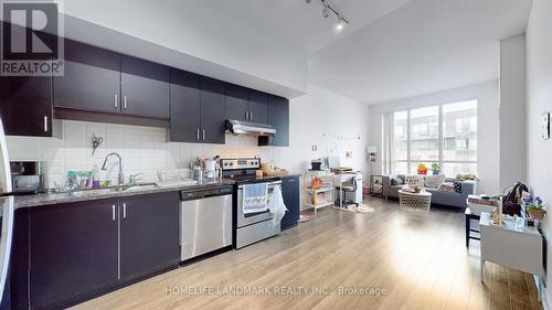 907 - 33 Clegg Road, Markham, ON - Indoor Photo Showing Kitchen With Upgraded Kitchen