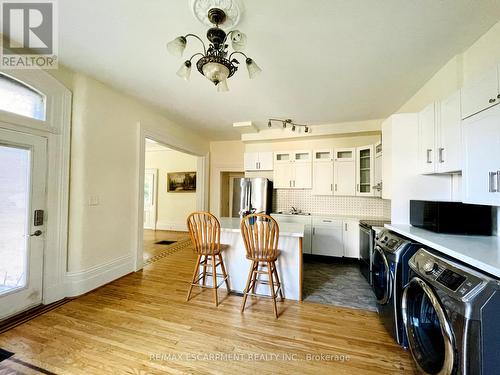 10 William Street, Brant, ON - Indoor Photo Showing Laundry Room