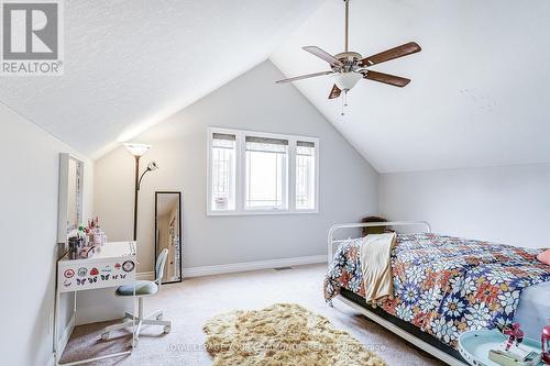 49 Heatherwood Drive, Springwater, ON - Indoor Photo Showing Bedroom