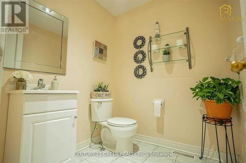 18 Fiddlehead Terrace, Toronto, ON - Indoor Photo Showing Bathroom