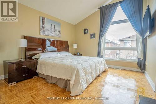 18 Fiddlehead Terrace, Toronto, ON - Indoor Photo Showing Bedroom