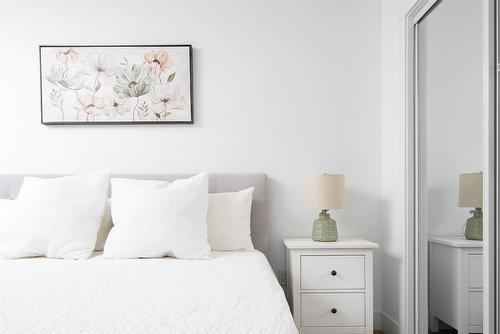 5084 Seon Crescent, Kelowna, BC - Indoor Photo Showing Bedroom