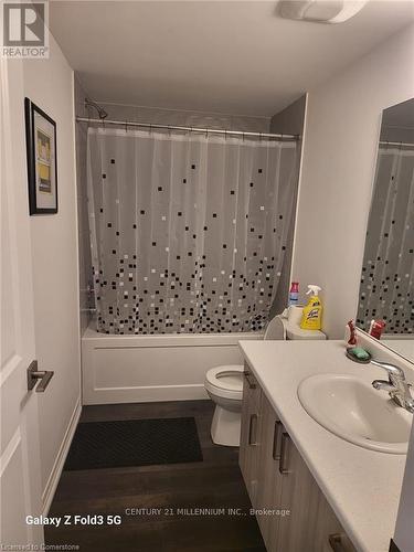 100 - 6705 Cropp Street, Niagara Falls, ON - Indoor Photo Showing Bathroom