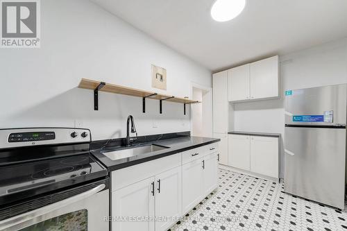 1 - 312 Aberdeen Avenue, Hamilton, ON - Indoor Photo Showing Kitchen